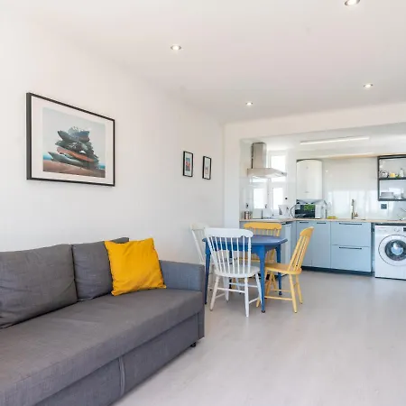 Διαμέρισμα Cosy In Centre