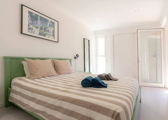 Cosy In Centre Αλμπουφέιρα